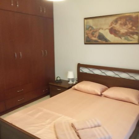 Isavrou Apartment Komotiní Luaran gambar